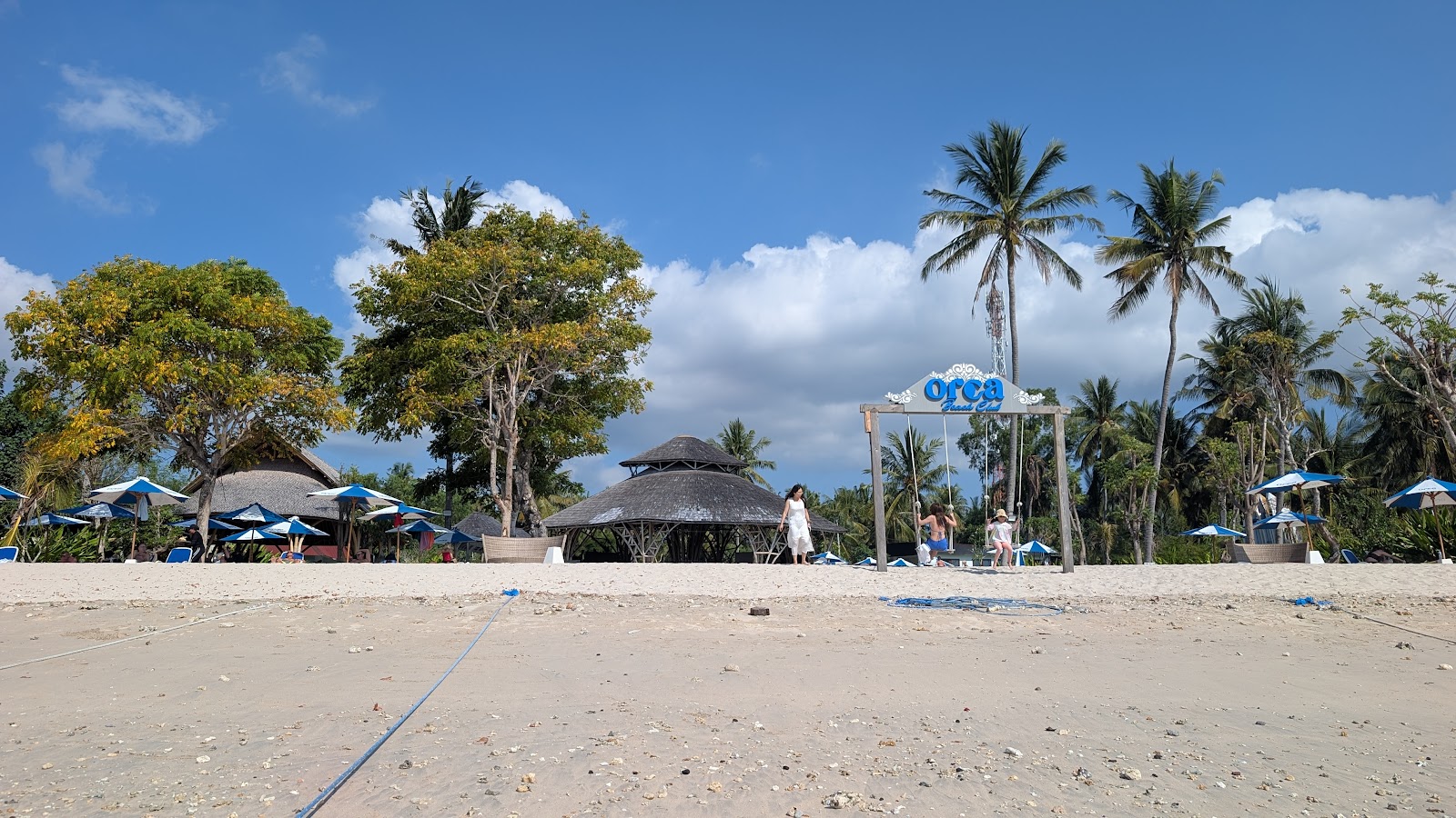 Seafront daybeds on the sand in Nusa Penida